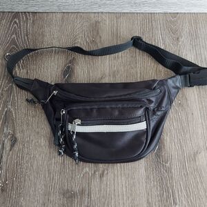 Vintage Eastport Black Fanny Pack Waist Bag